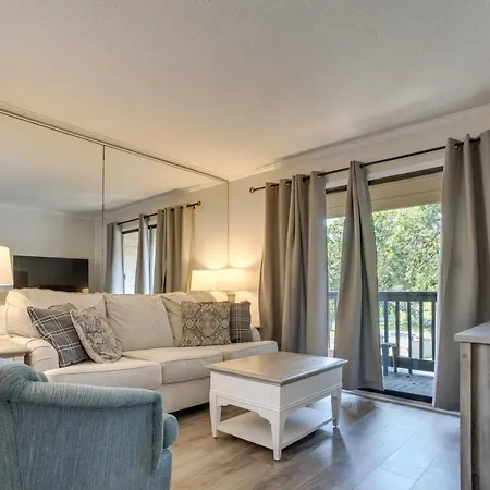 Hilton Head Condo - Beachfront Community!